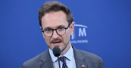 Buda nie płaci składek. Lokalne struktury PiS chcą go zatopić