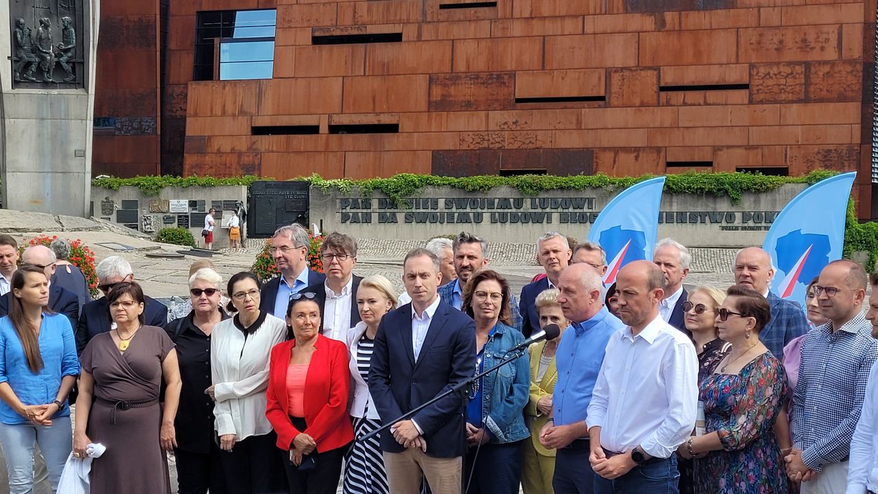 Konferencja polityków PO na Placu Solidarności w Gdańsku