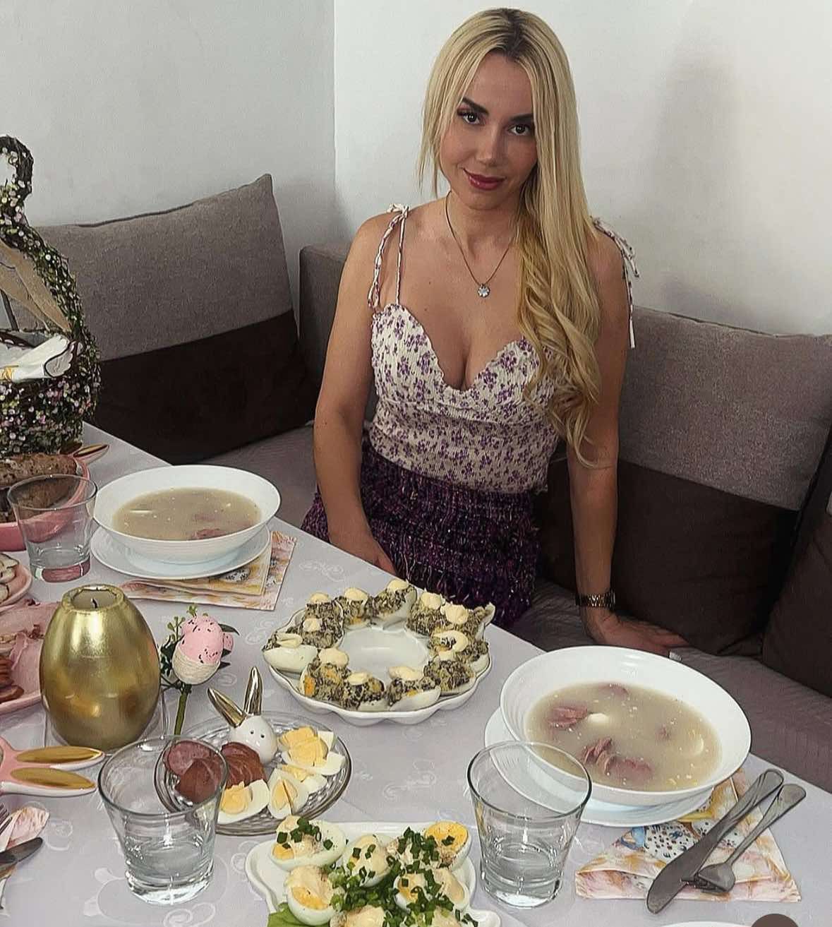 Marianna Schreiber snuje refleksje przy wielkanocnym stole