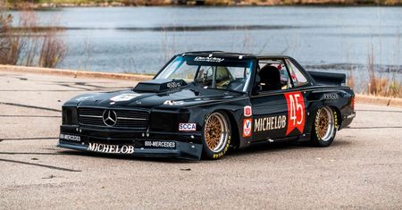 Mercedes SL Trans Am na sprzedaż. Nie było drugiej takiej wyścigówki