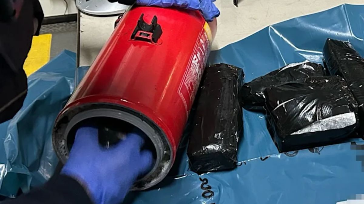 Zajrzeli do gaśnic. Odkrycie w Niemczech.