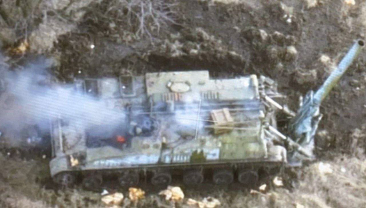 2S4 Tulipan zniszczony. Ukraińska artyleria "upolowała" atomowy moździerz