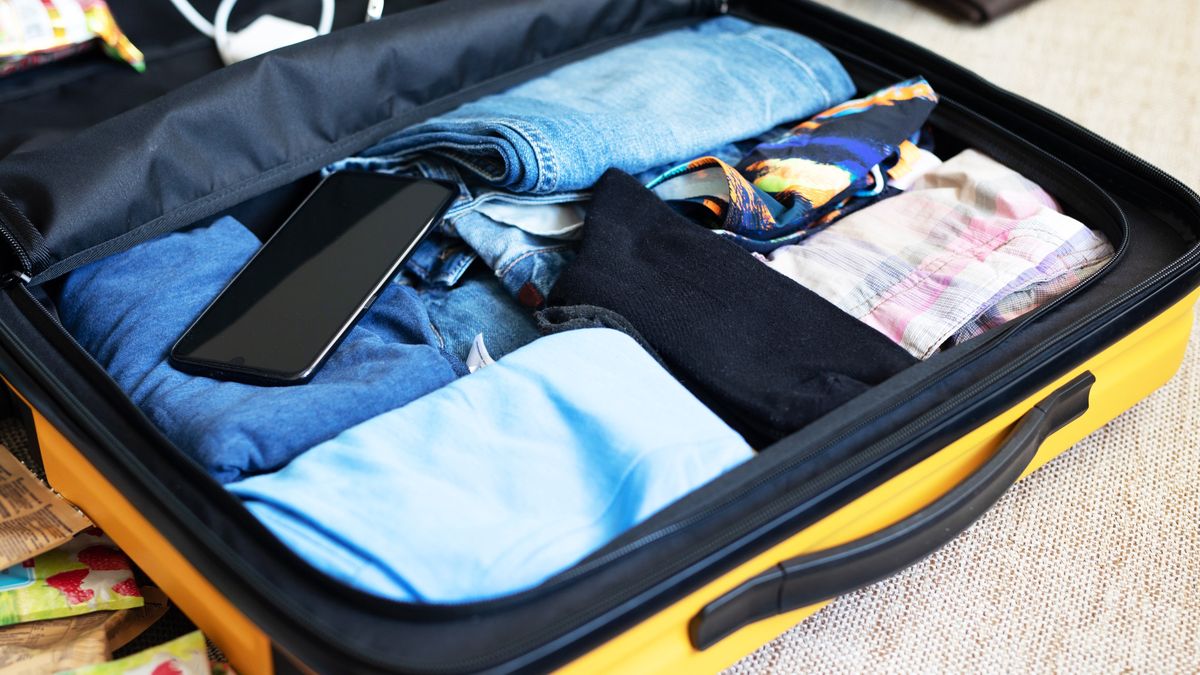 Bloger radzi, aby w podróż zabrać ze sobą taśmę klejącą