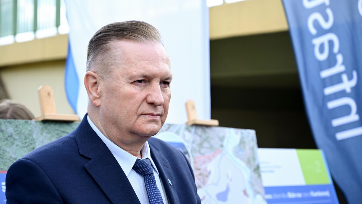 Prezes Wód Polskich Krzysztof Woś żegna się ze stanowiskiem