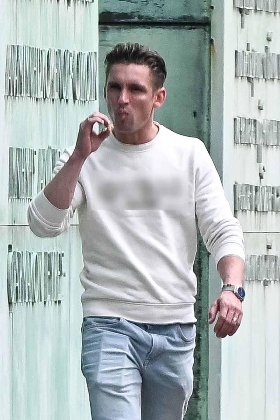 Filip Gurłacz z rodziną na mieście