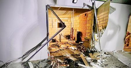 Wybuch gazu na prywatnej posesji. Ranny mężczyzna stracił obie nogi