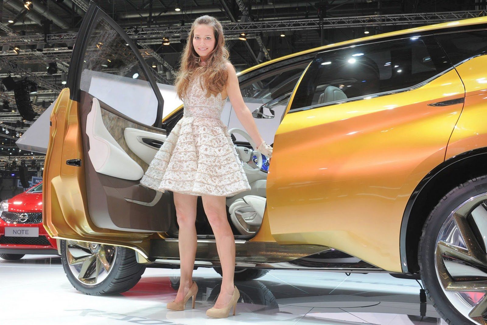 Hostessy z Geneva Motor Show 2013 [galeria] 18