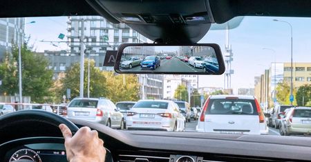 Wybieramy wideorejestrator z kamerą cofania - ile trzeba wydać?