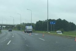 Wrocław. Wypadek na Sobieskiego. Uwaga na trudne warunki na drogach