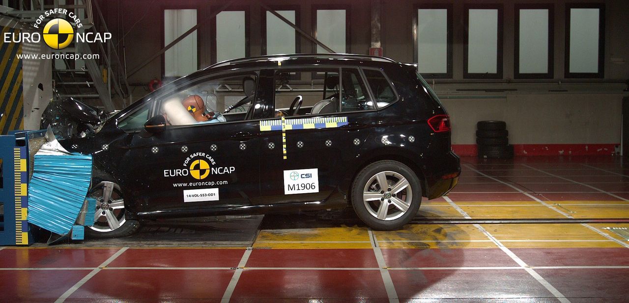 Volkswagen Golf Sportsvan - test zderzeniowy Euro NCAP 2014