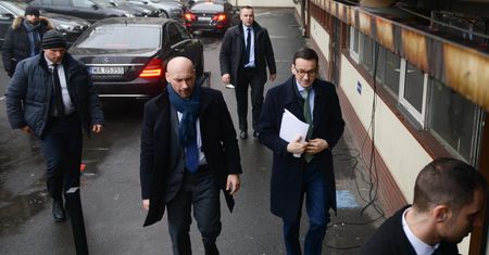 Koronawirus w Polsce. Co z wyborami 2020? Mateusz Morawiecki pojawił się na Nowogrodzkiej
