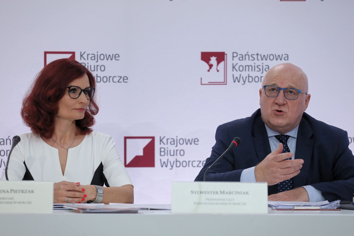 Wybory 2020. PKW: Nie było włamania do komisji wyborczej w Katowicach
