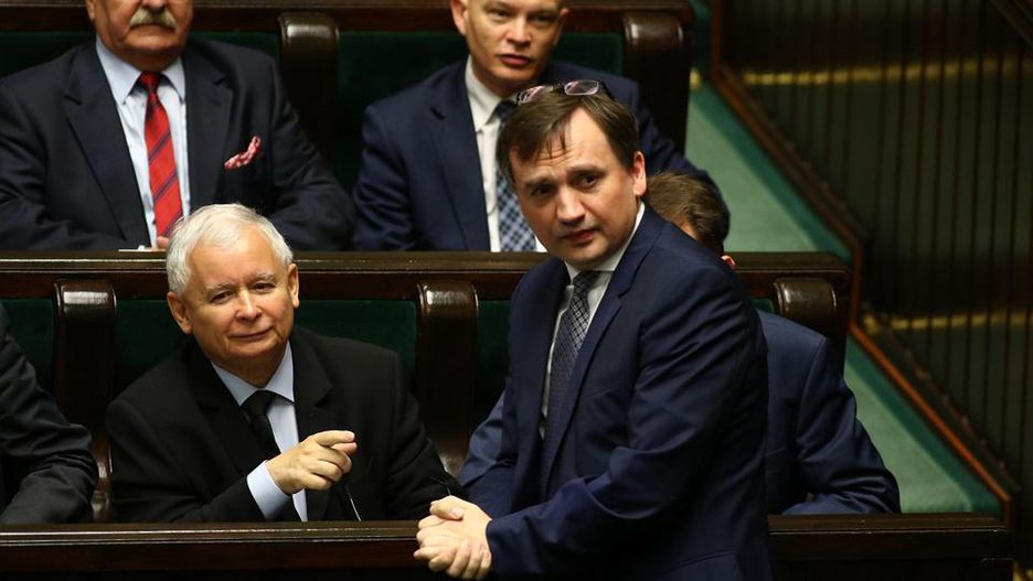 PiS