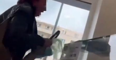 "Won z mojego kraju". Rasistowski atak na ukraińską ekspedientkę piekarni w Warszawie