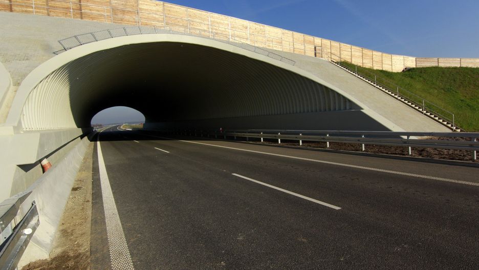 Zamiast podpisania umowy, mamy rozstrzygnięcie KIO i trzeciej już oceny ofert w jednym z najbardziej wyczekiwanych przetargów drogowych na Dolnym Śląsku.