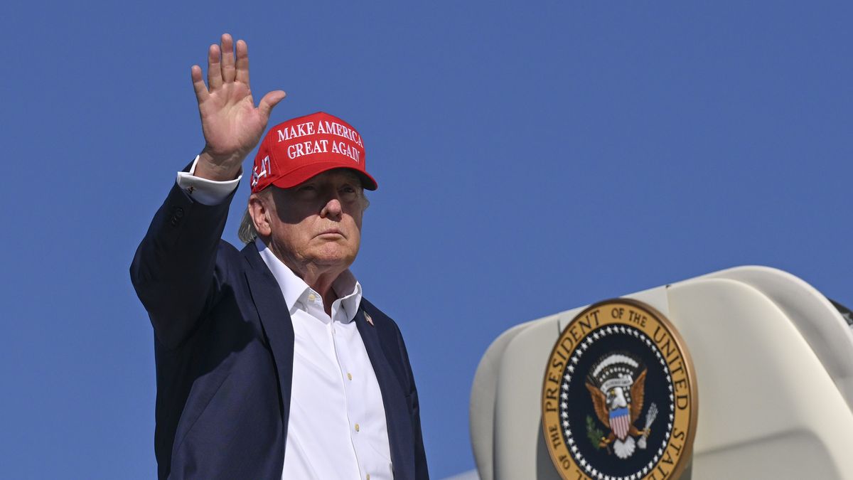 Donald Trump zaprasza Chińczyków do budowy fabryki w USA