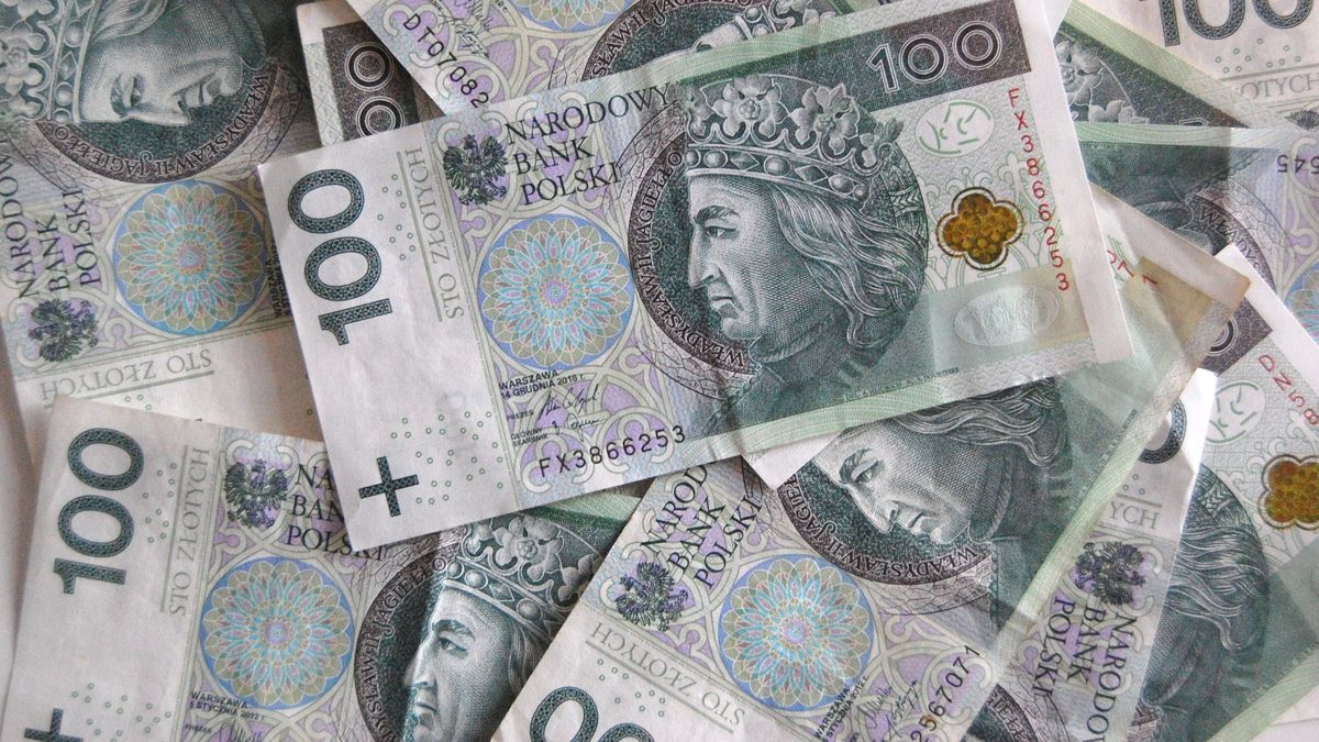 pieniądze, banknoty, złoty