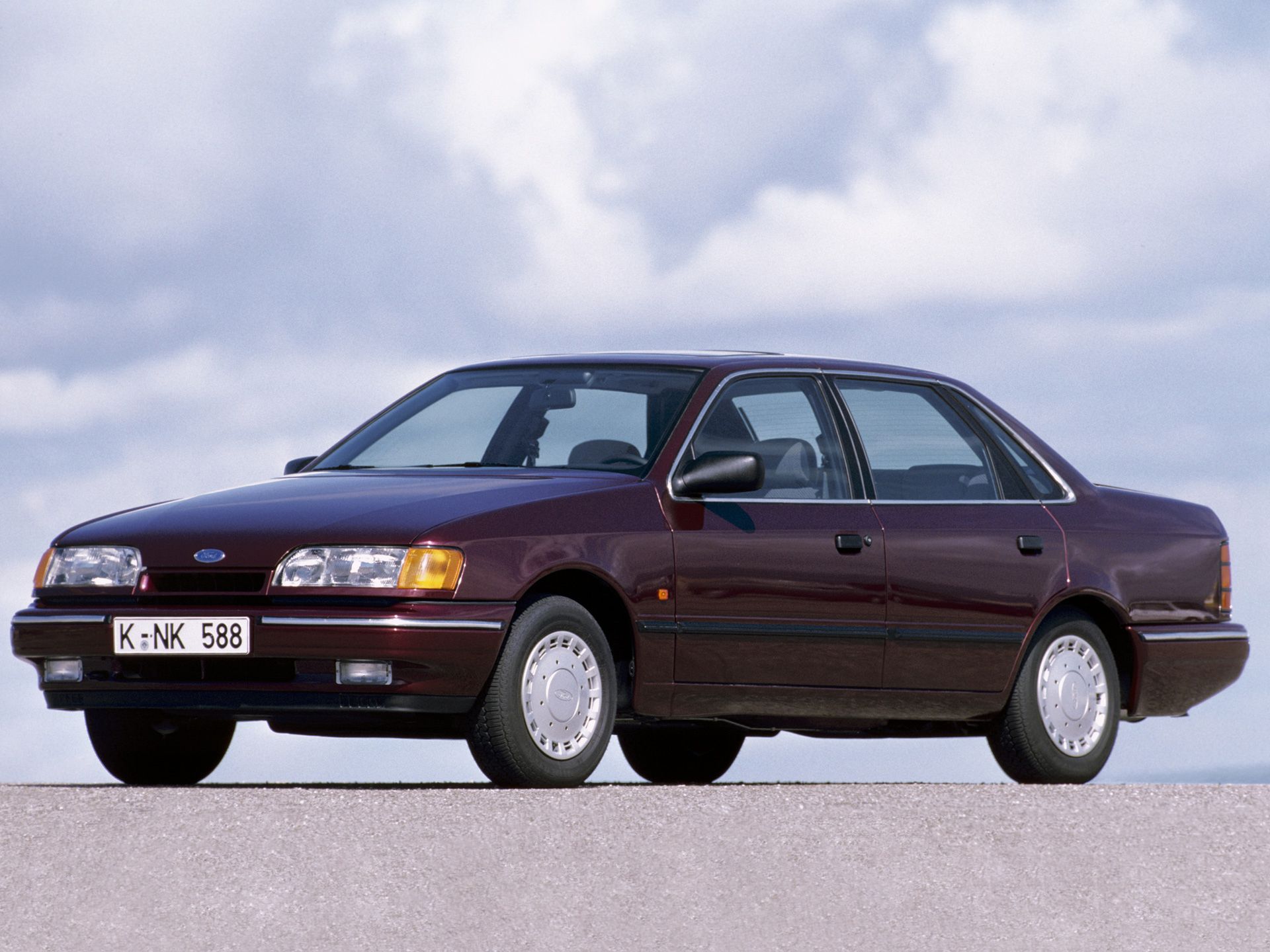 Ford Scorpio 6