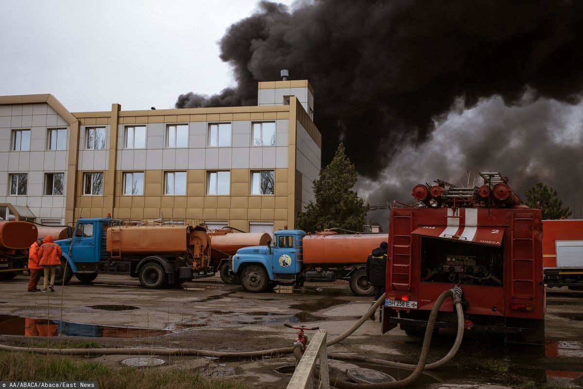 Na zdjęciu: Pożar po rosyjskim ataku rakietowym na Odessę 