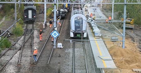Tak powstaje nowy przystanek kolejowy w Warszawie. Odciąży ruch podczas remontu ważnego dworca