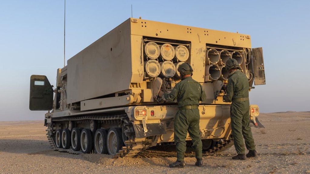 Włoska wyrzutnia M270 MLRS