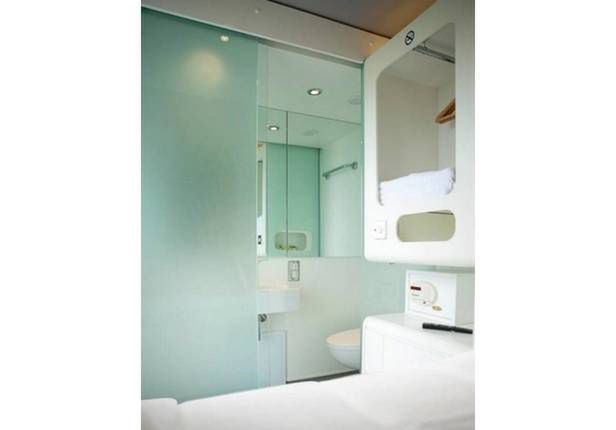 Idealny pomysł na Euro 2012 - kontenerowy hotel Snoozebox 4