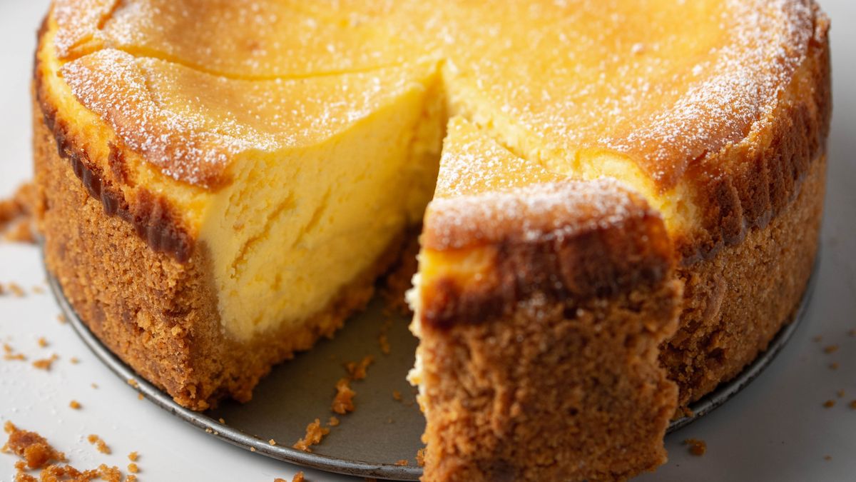 Jak piec spód do sernika, żeby był idealny?