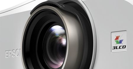 Projektor 4K zamiast TV do domu? Epson ma kilka propozycji