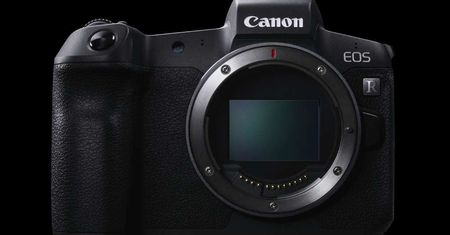 Canon EOS R - pełnoklatkowy bezlusteRkowiec dla kanonierów - premiera i ceny