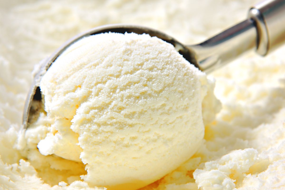 Domowe lody sernikowe są lepsze niż z lodziarni