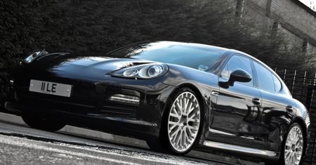 Nic szczególnego – Project Kahn Panamera (2011)