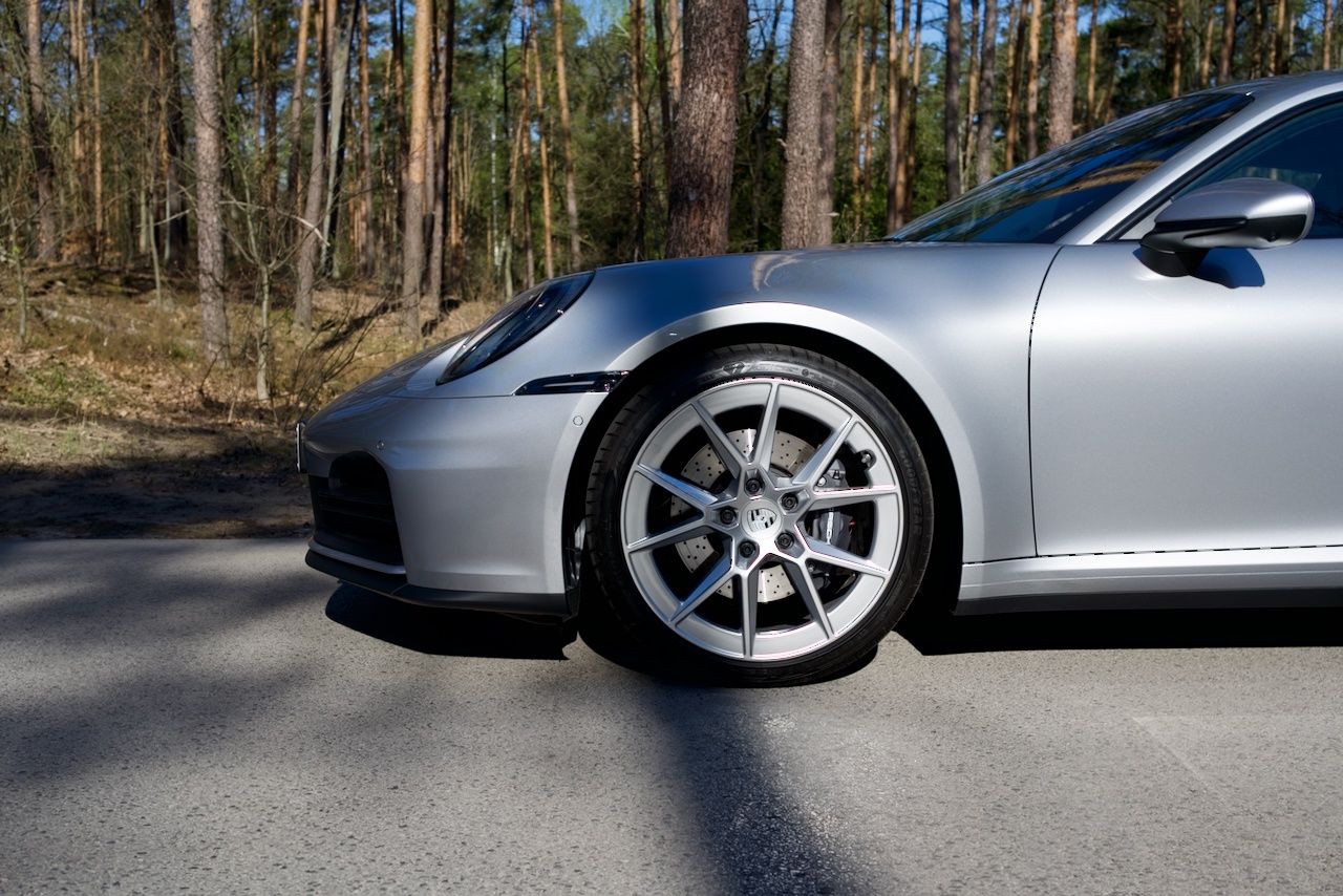 Porsche 911 Carrera