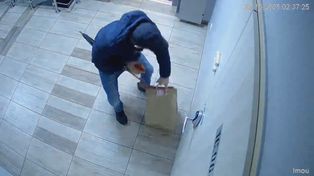 Kielce: „Złodziej cateringu” z kokainą i marihuaną. 41-latek usłyszał dwa zarzuty