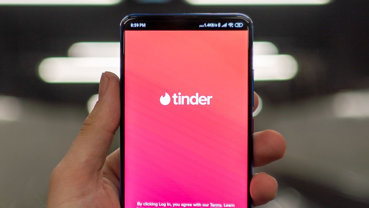 Tinder - rozkładamy go na czynniki pierwsze!