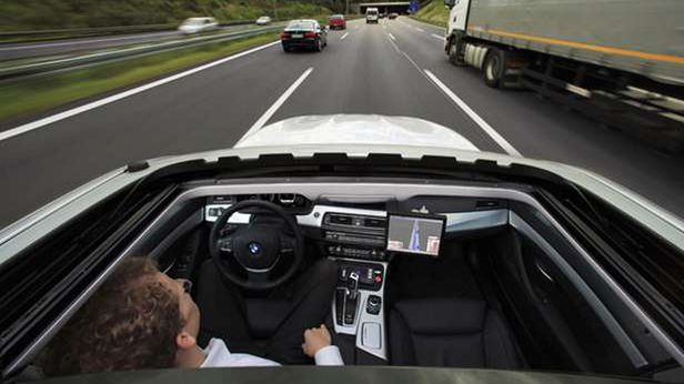 Pokaz technologii BMW. Kierowca będzie tylko kolejnym pasażerem? [wideo] 1