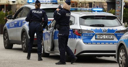 Przekręt na 1,5 mln zł. Zatrzymano 20-latków z Ukrainy
