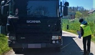 Motocyklista wjechał pod ciężarówkę. Miał sporo na sumieniu