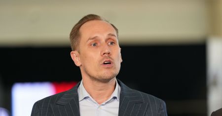 Berkowicz złapany w sklepie. Odpowiada Tuskowi