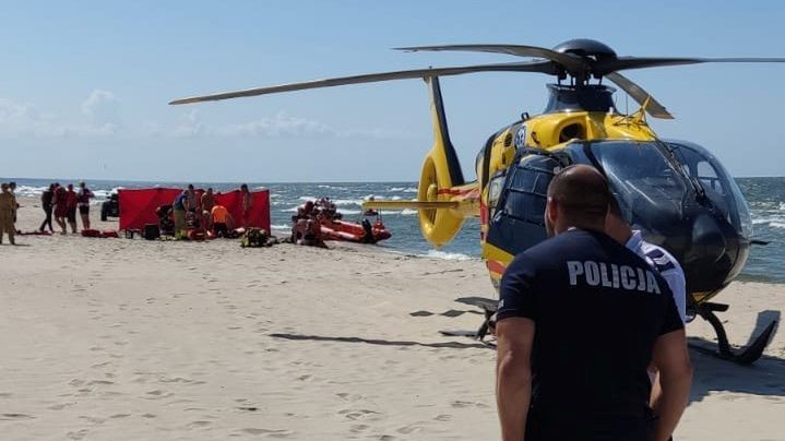 Akcja służb na plaży w pobliżu Krynicy Morskiej