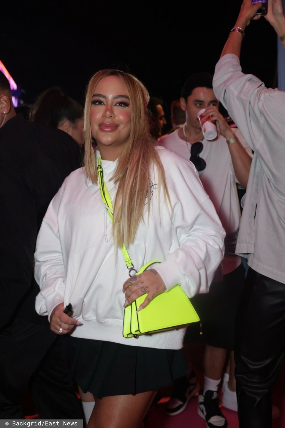 Neymar imprezuje z ciężarną partnerką