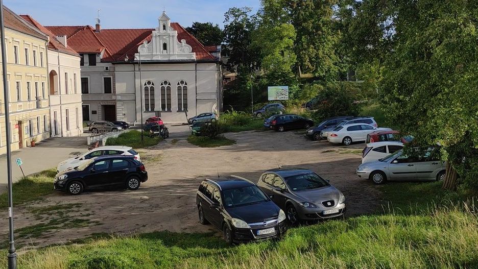 Tak obecnie wygląda miejsce przy starym szpitalu w Chojnicach