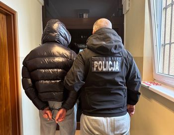 Sprzedawał w sieci nagie zdjęcia kobiet. 19-latek dobrowolnie poddał się karze