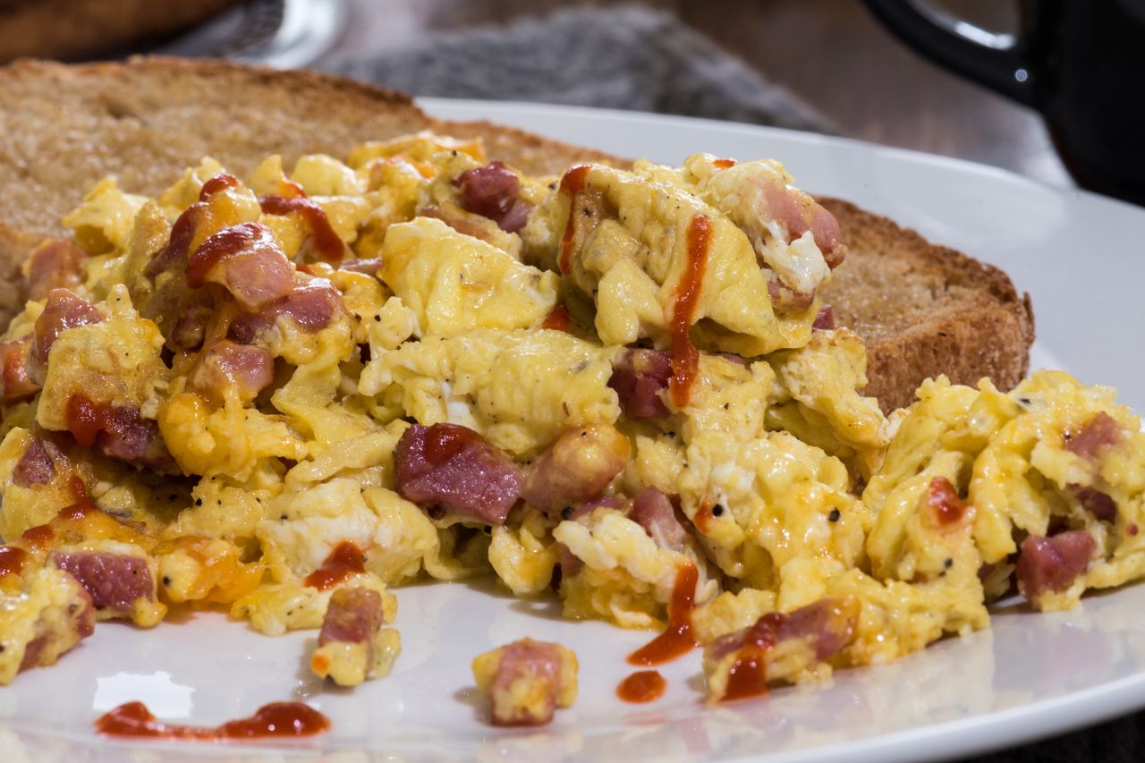 Na Mazowszu przygotowywano po świniobiciu. To śniadanie starcza na cały dzień