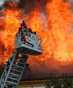 Pożar na uczelni w Gorzowie Wielkopolskim. Ogień się rozprzestrzenia