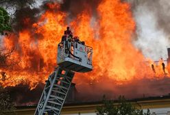 Pożar na uczelni w Gorzowie Wielkopolskim. Ogień się rozprzestrzenia