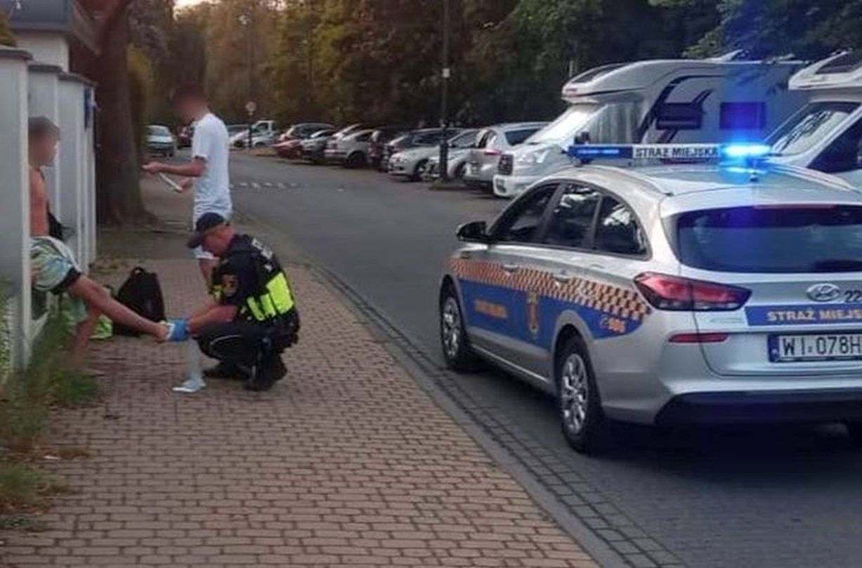  Strażnicy pomogli 22-latkowi
