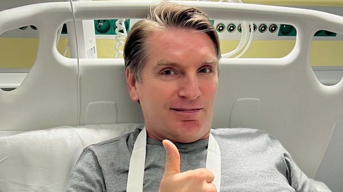 Tomasz Lis jest już po operacji. Poinformował, jak się czuje