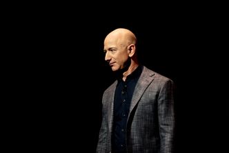 Jeff Bezos jest jeszcze bogatszy. W czasie pandemii jego majątek urósł o 24 mld dolarów