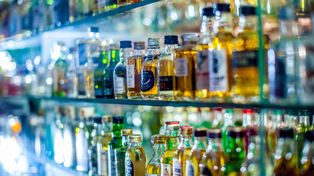 Kolejne miasto chce odciąć drogę do sklepów alkoholowych w nocy. Ruszyły konsultacje