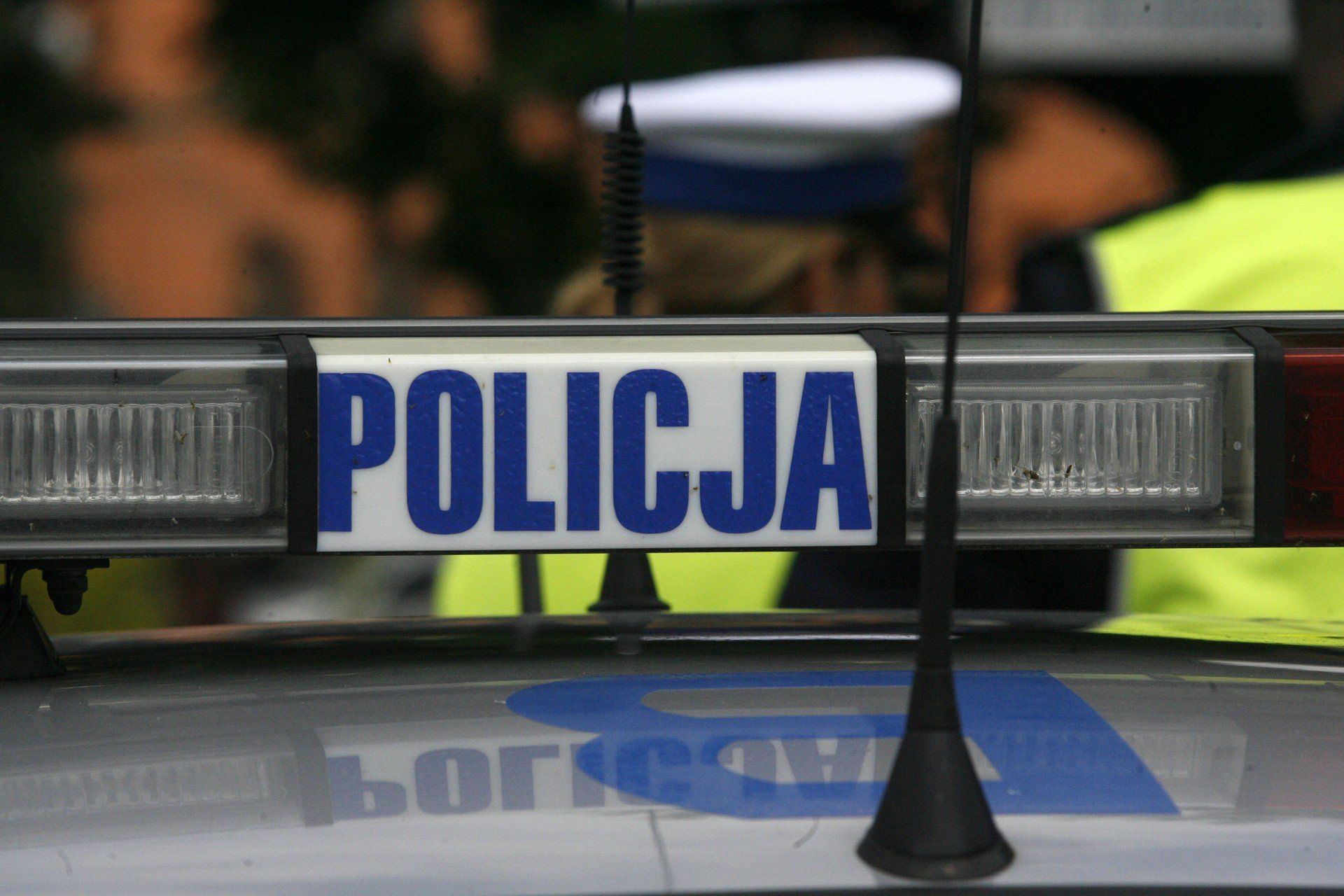Wypadek pod Legnicą. Ciężarówka zderzyła się z osobówką. Ranna kobieta w szpitalu